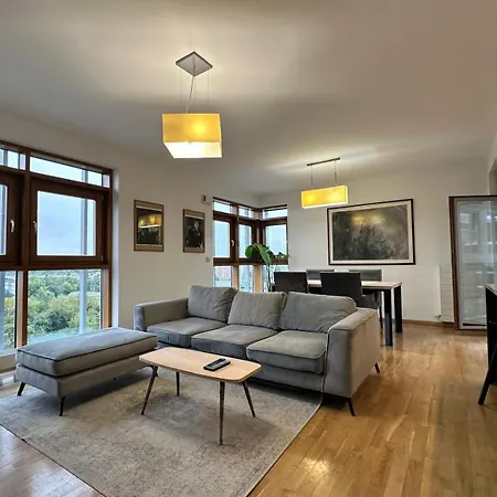 Lux Slominskiego Apartment *